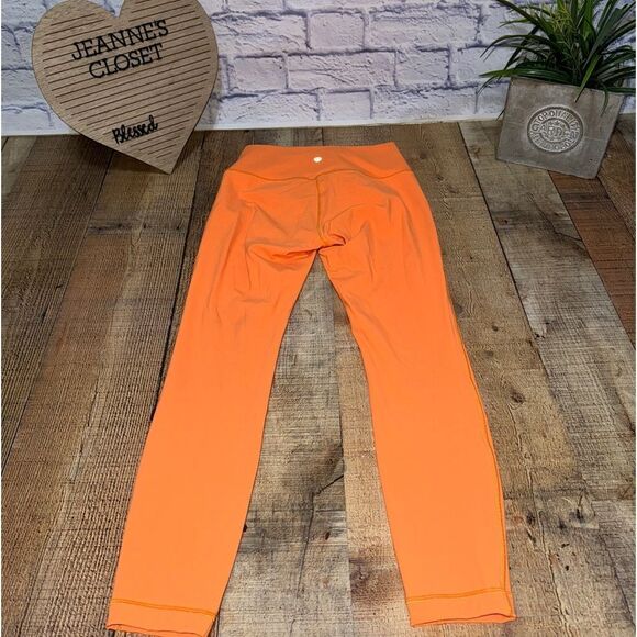 Lululemon Wunder Under High-Rise Tight 25"
Orange Soda size 6 - Picture 3 of 15